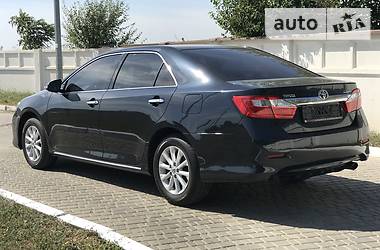 Седан Toyota Camry 2012 в 