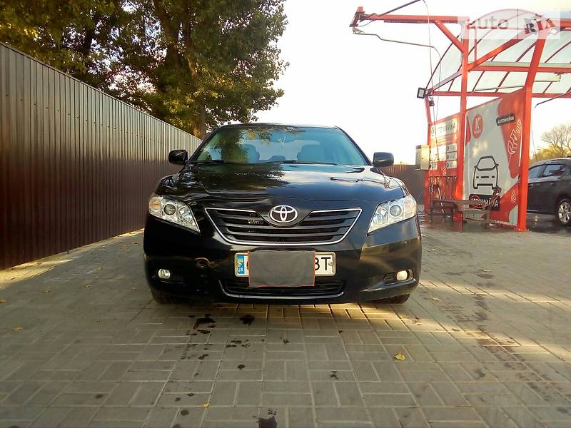 Седан Toyota Camry 2008 в Чернигове