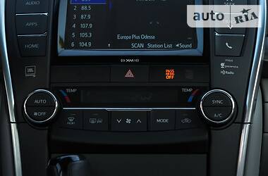 Седан Toyota Camry 2016 в 