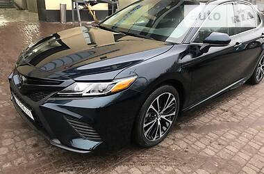 Toyota Camry 2018