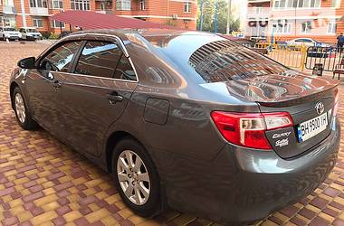 Седан Toyota Camry 2013 в Одессе