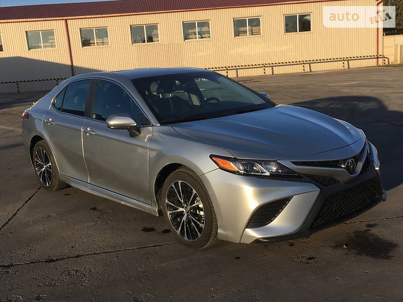 Седан Toyota Camry 2018 в Львові фото 3 Седан Toyota Camry 2018 в Львові