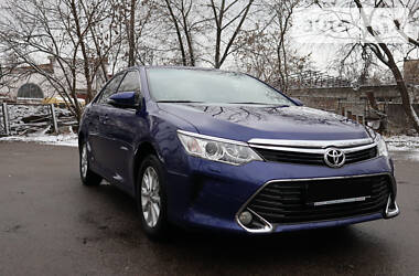 Toyota Camry 2016