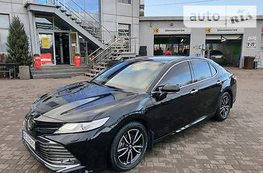 Toyota Camry 2018