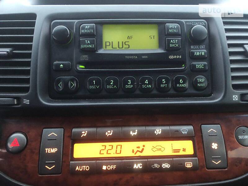Седан Toyota Camry 2002 в Києві