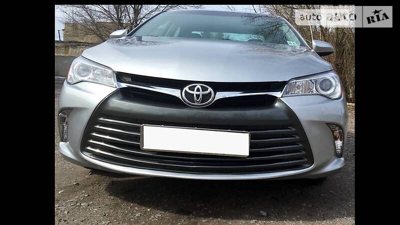 Седан Toyota Camry 2017 в Доброполье