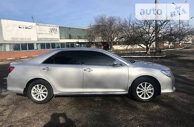 Седан Toyota Camry 2014 в 