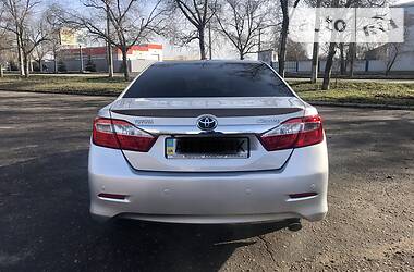 Седан Toyota Camry 2014 в 
