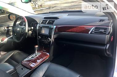 Седан Toyota Camry 2014 в 