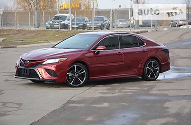 Седан Toyota Camry 2017 в 