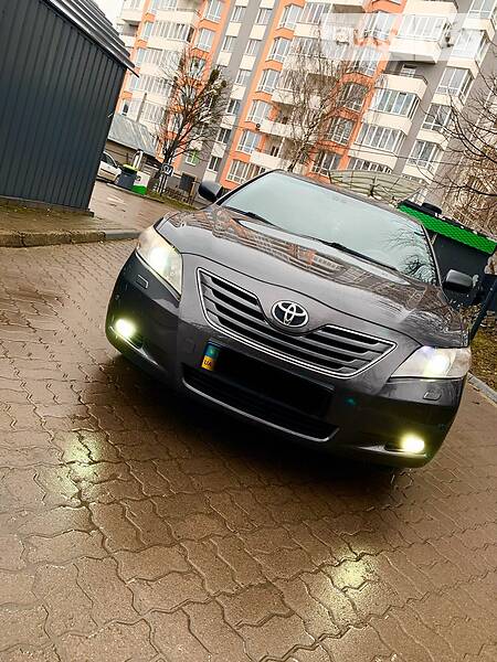 Седан Toyota Camry 2007 в 