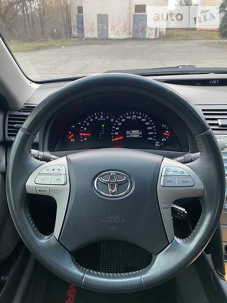 Седан Toyota Camry 2006 в Кривому Розі