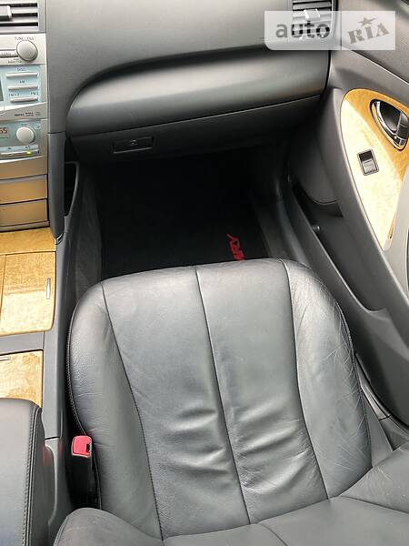 Седан Toyota Camry 2006 в Кривому Розі