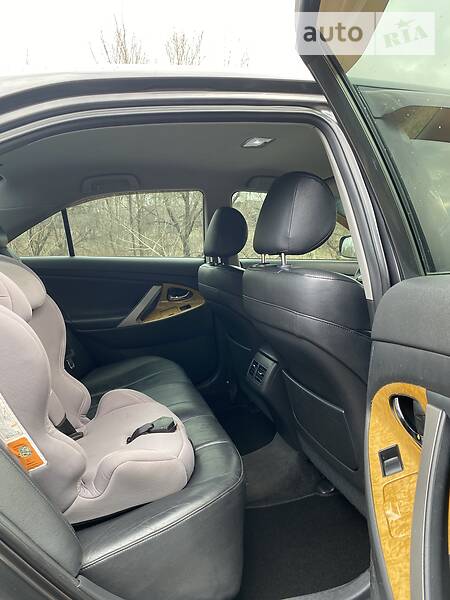Седан Toyota Camry 2006 в Кривому Розі