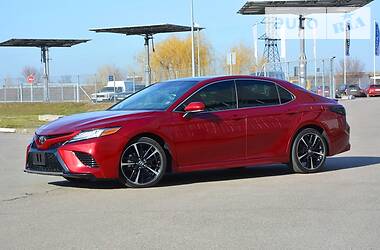 Седан Toyota Camry 2017 в 