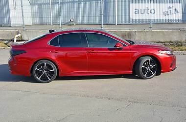 Седан Toyota Camry 2017 в 
