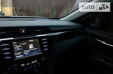 Седан Toyota Camry 2019 в 
