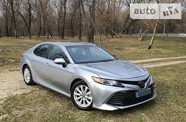 Седан Toyota Camry 2018 в 