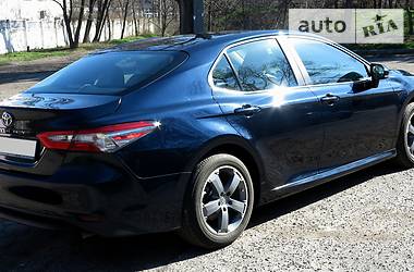 Седан Toyota Camry 2018 в Одессе