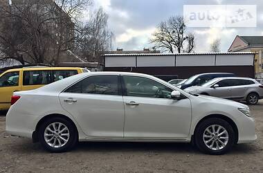 Седан Toyota Camry 2012 в 
