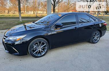 Седан Toyota Camry 2015 в 