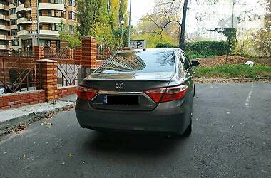 Седан Toyota Camry 2015 в 