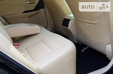 Седан Toyota Camry 2016 в 