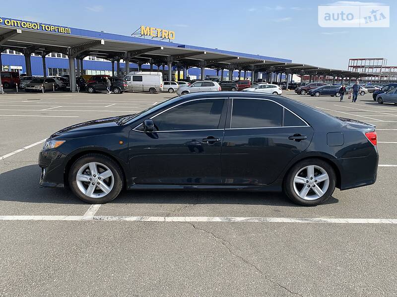 Седан Toyota Camry 2012 в Киеве фото 3 Седан Toyota Camry 2012 в Киеве