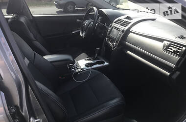Седан Toyota Camry 2014 в 