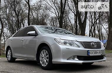 Седан Toyota Camry 2011 в Каменском