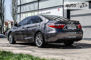 Седан Toyota Camry 2015 в 