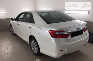 Седан Toyota Camry 2012 в 