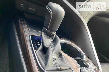 Седан Toyota Camry 2017 в 
