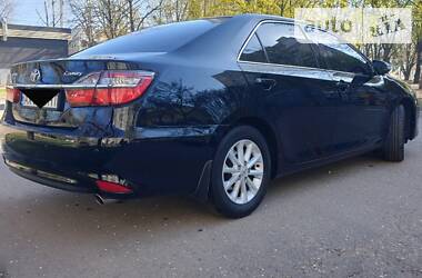 Седан Toyota Camry 2015 в 