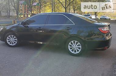 Седан Toyota Camry 2015 в 