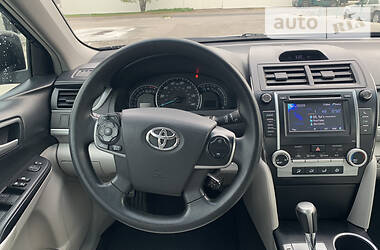Седан Toyota Camry 2013 в 