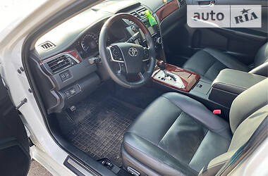 Седан Toyota Camry 2011 в 