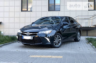Седан Toyota Camry 2017 в 