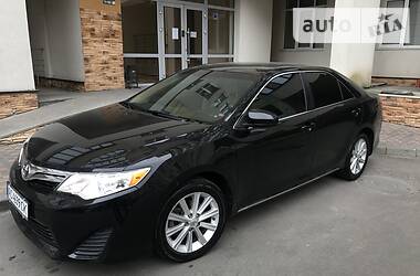 Седан Toyota Camry 2014 в 