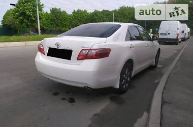 Седан Toyota Camry 2010 в Виннице