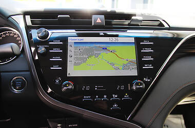 Седан Toyota Camry 2017 в 