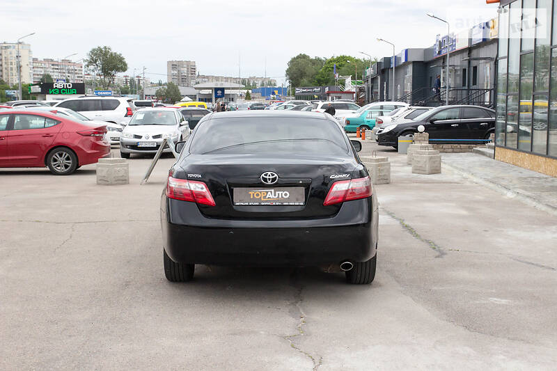 Седан Toyota Camry 2008 в Запоріжжі