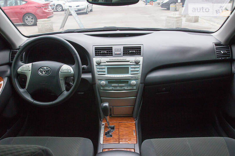 Седан Toyota Camry 2008 в Запоріжжі