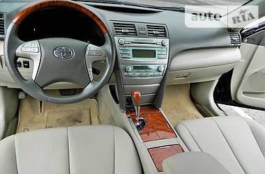 Седан Toyota Camry 2008 в Ровно