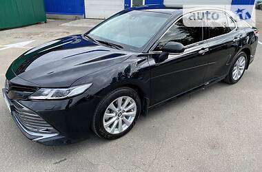 Седан Toyota Camry 2017 в 