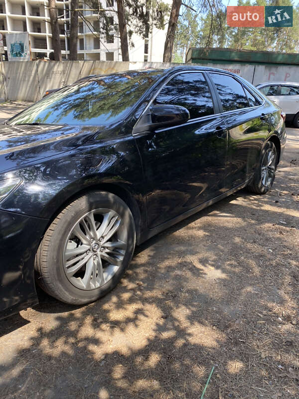 Седан Toyota Camry 2014 в Черкасах