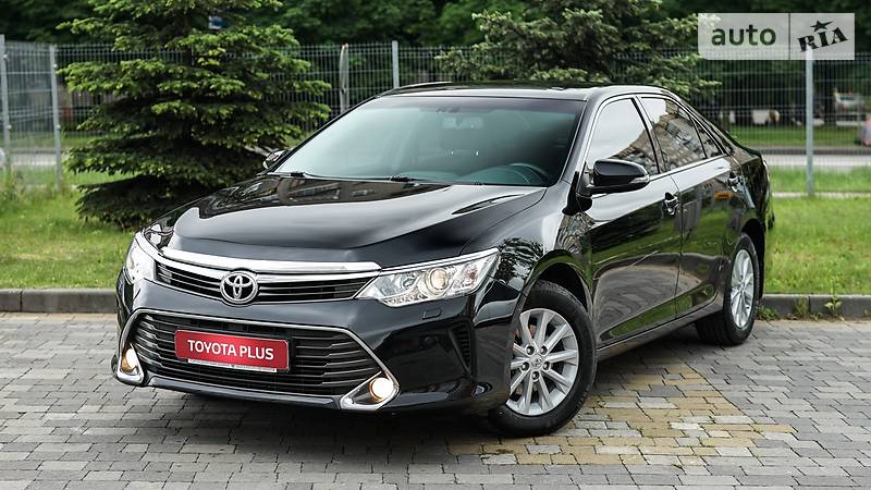 Седан Toyota Camry 2015 в 