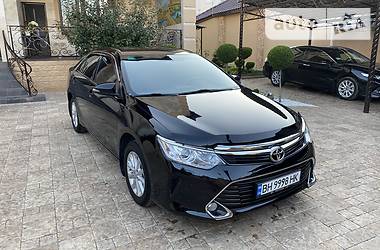 Седан Toyota Camry 2017 в 