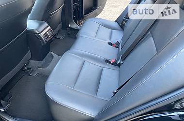 Седан Toyota Camry 2017 в 