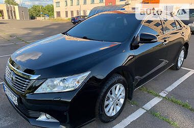 Седан Toyota Camry 2012 в Киеве